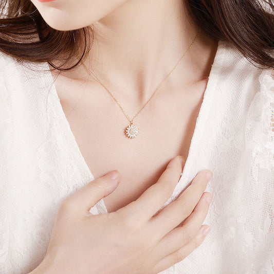 Oferta GiroSol: El Collar Giratorio que Ilumina tu Estilo